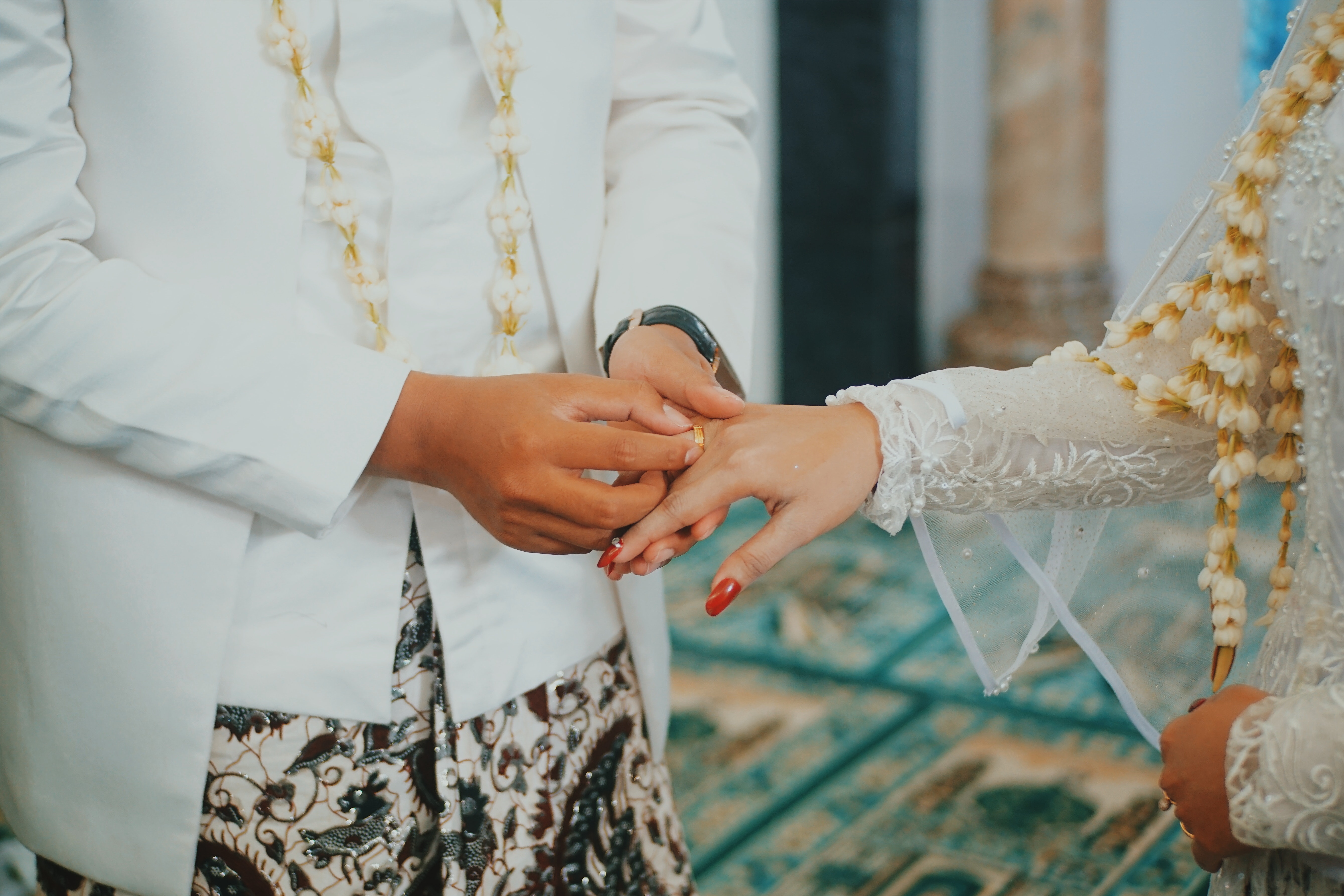 bride-and-groom-ceremony-indonesia-2852135